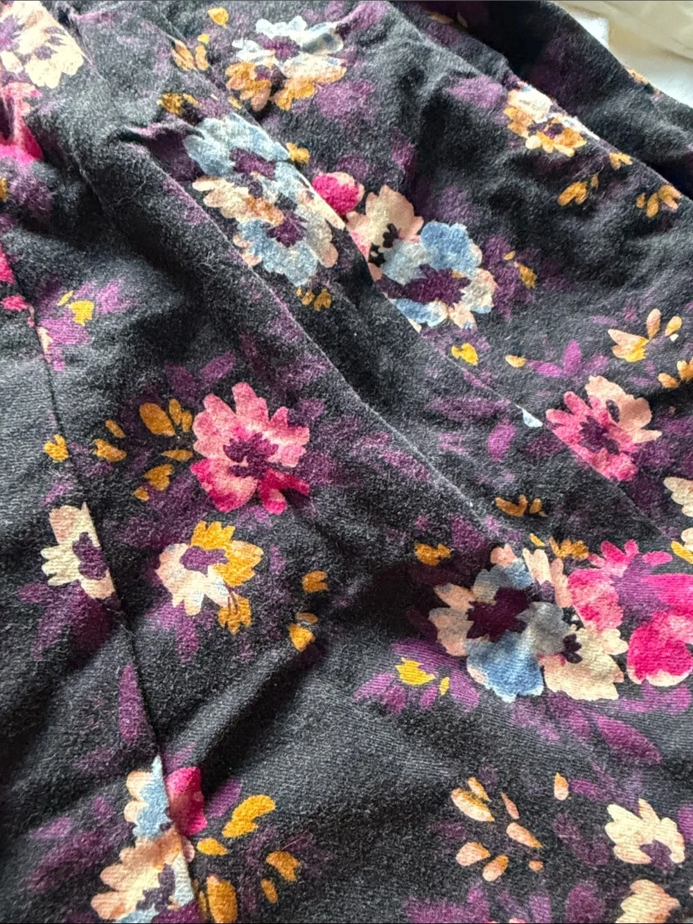 GAP Girls Cream Mock-Neck Layered Top with Black Floral Cami size 2T